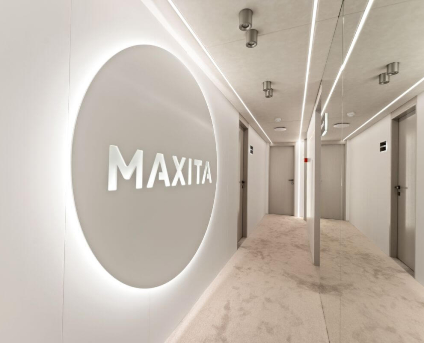 MAXITA HALLWAY (1)