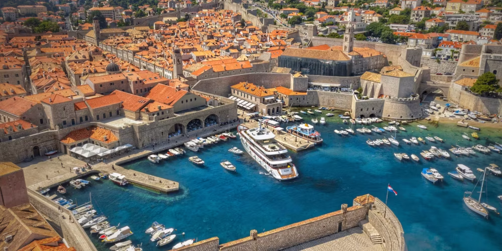 7.-YOLO-Dubrovnik-scaled